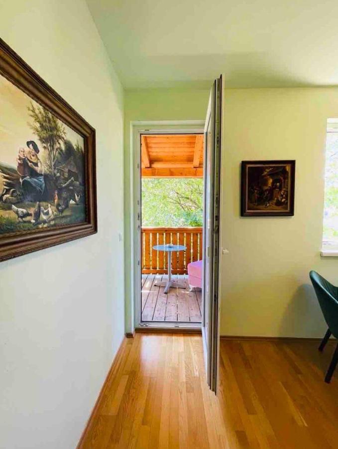 Das Zimmer Im Wiener Haus Luaran gambar