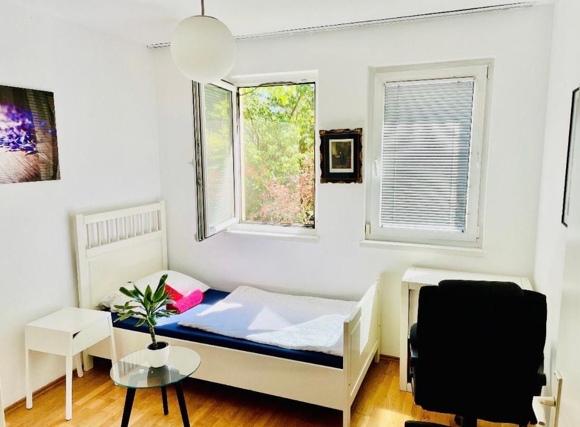 Das Zimmer Im Wiener Haus Luaran gambar