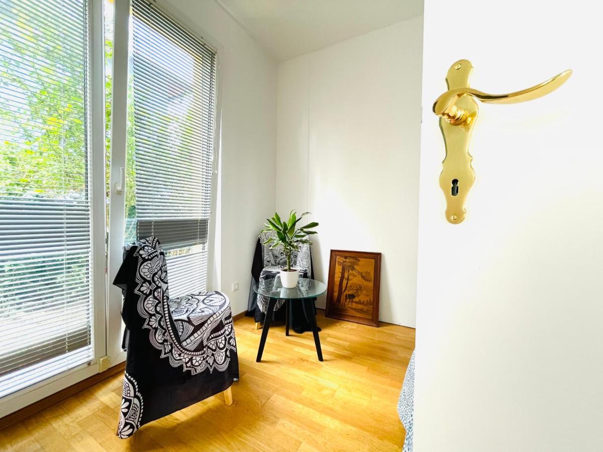 Das Zimmer Im Wiener Haus Luaran gambar