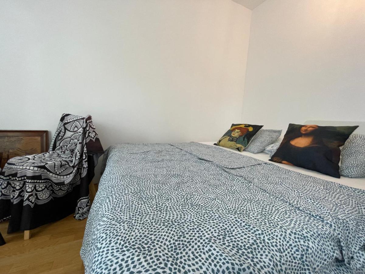 Das Zimmer Im Wiener Haus Luaran gambar